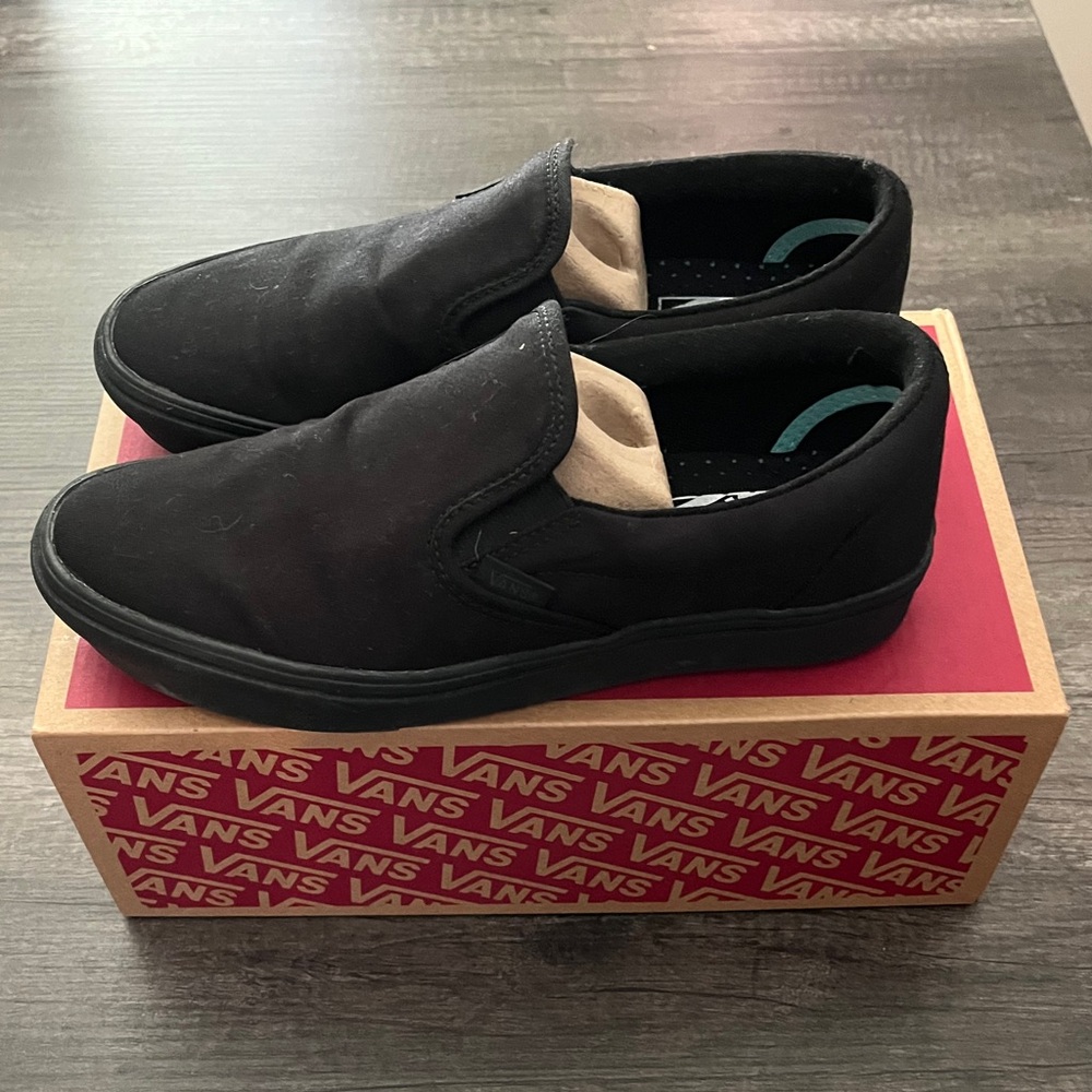 Vans ComfyCush size W 8.5 and M 7